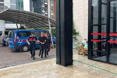 Alanya’da eşini ve kayınvalidesini bıçakladıktan sonra intihar girişimini canlı yayınlayan şahıs tutuklandı