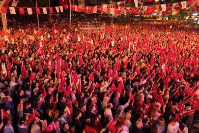 Antalya’da 30 Ağustos’ta Derya Uluğ konser verecek