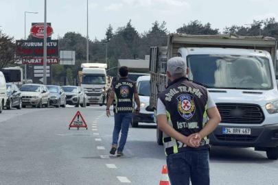 Arnavutköy’de hafriyat kamyonlarına sıkı denetim: 70 sürücü ve araç sahibine 701 bin lira ceza