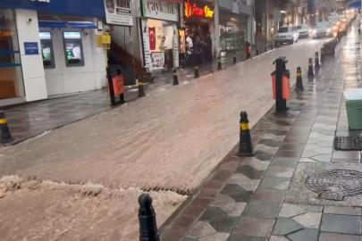 Artvin’de sağanak heyelan ve sele neden oldu