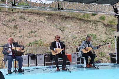 Âşık Sümmani, memleketi Narman Samikale’de yad edildi