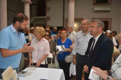 Ayvalık’ın üretim ve kent tarihi kitapla geleceğe taşınıyor