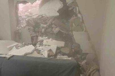Bahçelievler’de yıkım sırasında kopan parçalar, bitişikteki binaya zarar verdi
