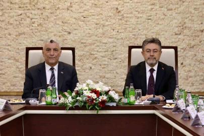 Bakan Bolat ve Bakan Yumaklı, hububat sektörünü değerlendirdi