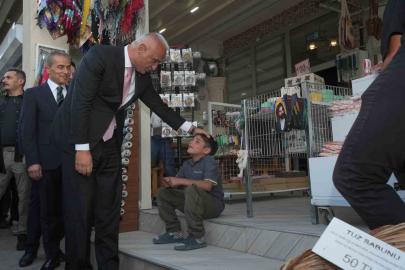 Bakan Ersoy: "İnsanlığa gereken reçete açıktır: ‘Bir olalım, iri olalım, diri olalım’"