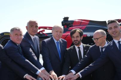 Bakan Ersoy müjdeyi verdi: İstanbul Park 2031’e kadar F1 takviminde