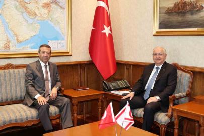 Bakan Güler, KKTC Dışişleri Bakanı Ertuğruloğlu ile bir araya geldi