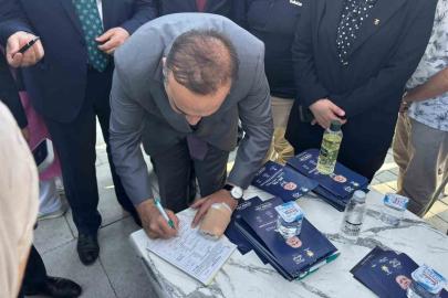 Bakan Kacır, partisine üye kaydı yaptı