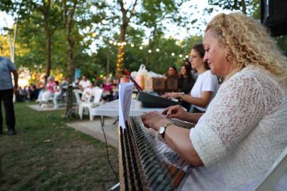 Başiskele’de türküler eşliğinde aile buluşması