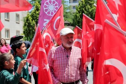 Başkan Çolakbayrakdar: "En kıymetli hazinemiz yavrularımıza daha sağlıklı ortamlar hazırlıyoruz"