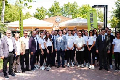 Başkan Dutlulu, voleybol ve hentbol takımlarıyla buluştu