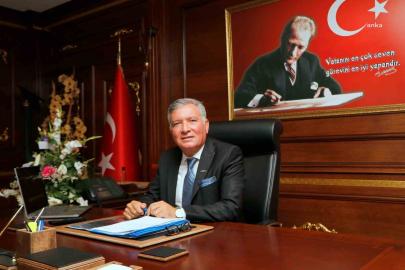 Başkan Kepenek, "Mevlid Kandili, gönül kapılarımızı açmak ve dayanışmayı çoğaltmak için önemli bir vesiledir"