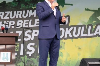 Başkan Sekmen: "Gençliğe yapılan yatırım, geleceğe yapılan yatırımdır"