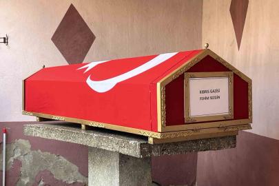 Bayındır, Kıbrıs Gazisi Fehim Sezgin’i uğurladı