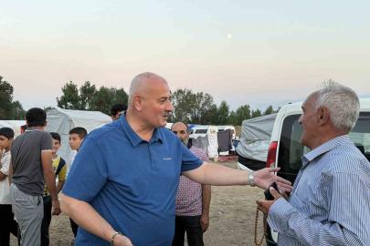 Belediye başkanı ve kaymakam, fındık işçileriyle buluştu