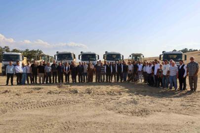 Bilecik’te 8 kilometrelik köy yolu sıcak asfalta hazırlanıyor