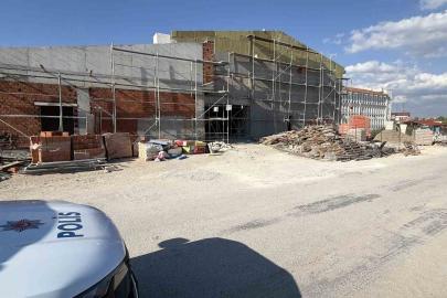 Bolu’da inşatta iskeleden düşen işçi yaralandı
