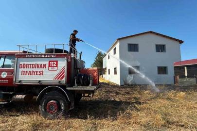 Bolu’da kereste fabrikasının yanında korkutan yangın: Alevler tesise sıçramadan söndürüldü