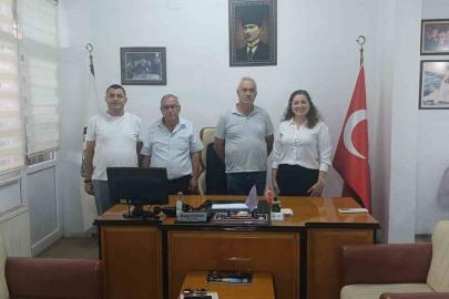 Burhaniye’de Sağlık Müdürü Akbey, Esnaf Odasını ziyaret etti