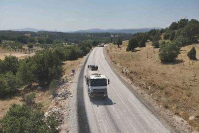 Büyükşehir Harmancık’ta da yolları yeniliyor