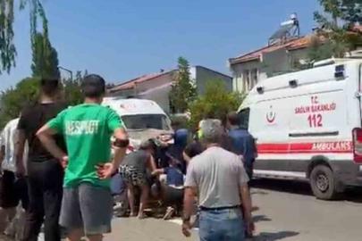 Çanakkale’de park halindeki otomobile çarpan motosikletteki 2 kişi hayatını kaybetti