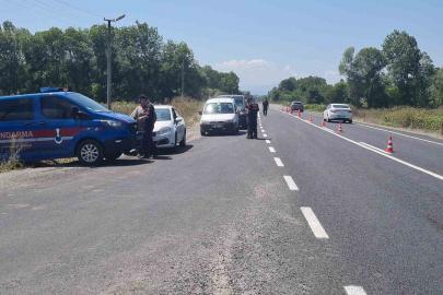 Çaycuma’da jandarmadan kara yolunda sıkı güvenlik denetimi