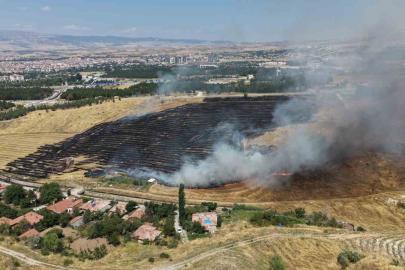 Çorum’da korkutan örtü yangını: 40 dönüm alan zarar gördü