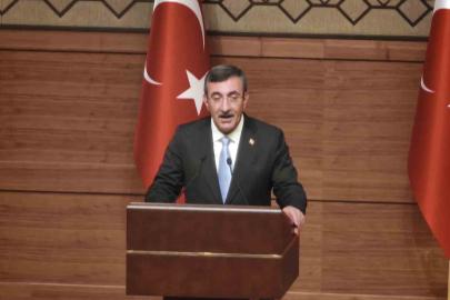 Cumhurbaşkanı Yardımcısı Yılmaz: "İsimlerimiz farklı olabilir ama hepimizin soyadı Türkiye Cumhuriyeti’dir"