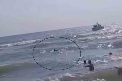 Denizde can pazarı: Dalgalara kapılan 2 kişi kurtarıldı, 14 yaşındaki çocuk boğuldu