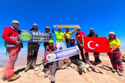 Denizlili dağcılar Hakkâri’de zirve yaptı