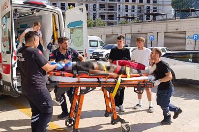 Devrilen traktörün altında kalan sürücü hayatını kaybetti
