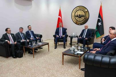 Dışişleri Bakanı Fidan, Temsilciler Meclisi Başkanı Salih ile bir araya geldi