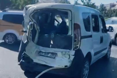 Diyarbakır’da 5 araçlı zincirleme kaza: 4 yaralı