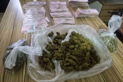 ’Dur’ ihtarına uymayan sürücünün aracından uyuşturucu çıktı