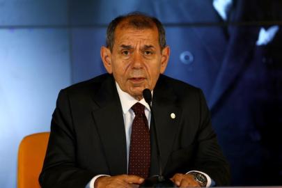 Dursun Özbek’ten yeni sezon mesajı: "Hedef 2027"