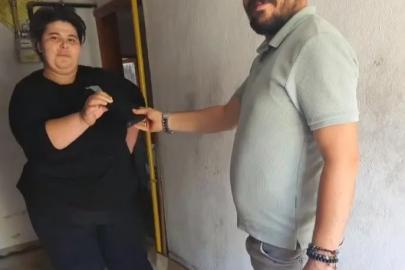 Düşürülen cüzdan polis ekiplerince sahibine ulaştırıldı
