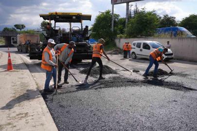 Düzce’de asfalt çalışmaları gece gündüz devam ediyor