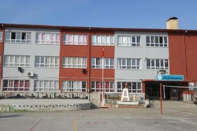 Efeler’de iki okulun binası boşaltıldı