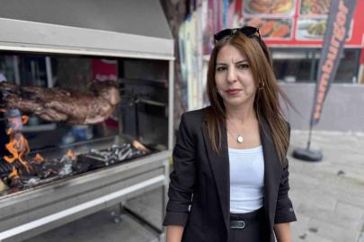 Erciyes’in zirvesinde kuzu çevirme