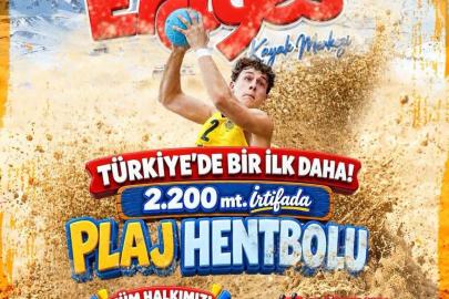 Erciyes’te 2 bin 200 metrede plaj hentbolu