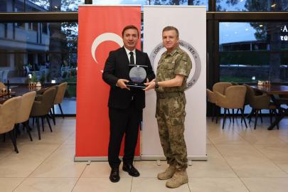 Erzincan’da 3. Ordu Komutanı ve İl Jandarma Komutanı için veda programı düzenlendi