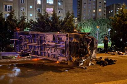 Esenler’de makas atan minibüs zincirleme kazaya neden oldu: 1 ölü, 5 yaralı