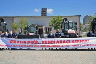 Esenyurt Belediyesi araç filosuna 5 yeni iş makinesi kazandırdı