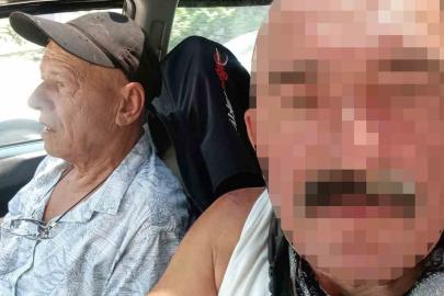 Ev arkadaşını kafasını çekiçle ezerek öldürdü