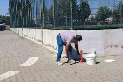 Fatih Anadolu Lisesi’nde okulun bakım ve onarımı personelin emeğiyle yapılıyor