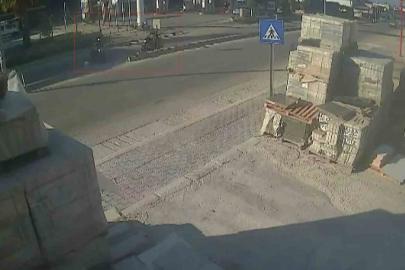 Feci motosiklet kazası kamerada: 72 yaşındaki sürücü hayatını kaybetti