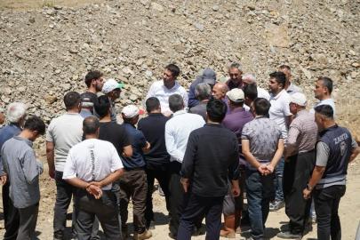 Feke’de Cömert Özen sahada "Her mahallemize aynı gayretle hizmet edeceğiz"
