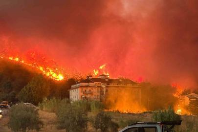 Fethiye’de orman yangını: Alevler evleri tehdit ediyor