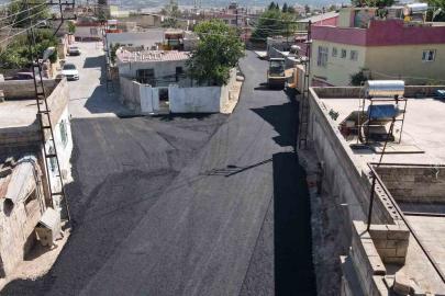 Gaziantep Büyükşehir Belediyesi’nden Araban’a ilk sıcak asfalt