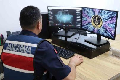 Gaziantep’te siber dolandırıcılık operasyonu: 10 şahıs tutuklandı